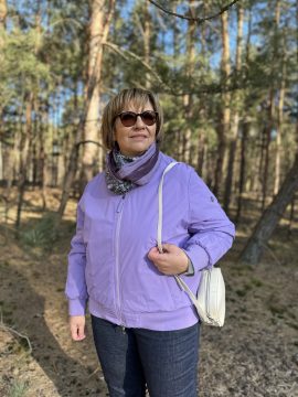 schicke Damenjacke in flieder