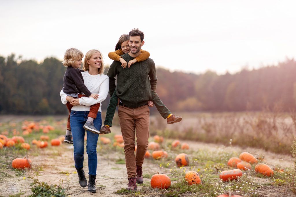 Herbstbild Familie